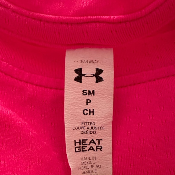 UNDERARMOUR SPORTS TSHIRT - Picture 2 of 3